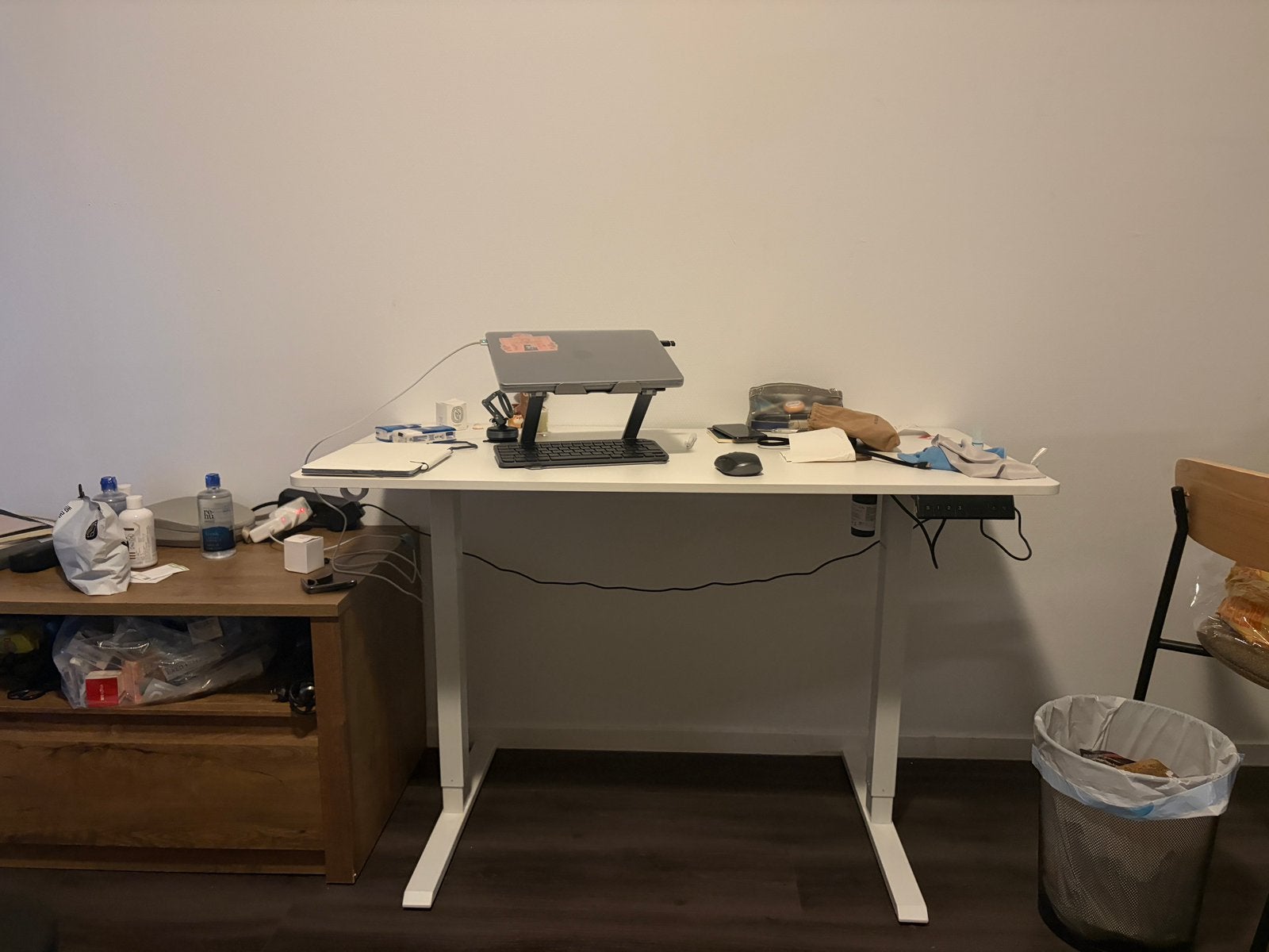 160x60 cm electric adjustable desk, Ophalen of Verzenden, Zo goed als nieuw