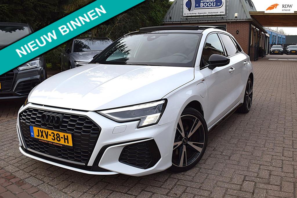 Audi A3 Sportback TFSI e S-LINE/204PK/ AUTOM/ADAP CRUISE/PAN, Gebruikt, 4 cilinders, Wit, Plug-in hybride