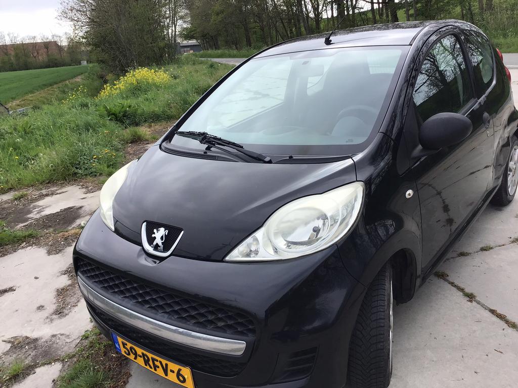 Peugeot 107 1.0 12V E-vti 68PK 3DR 2011 Zwart, Auto's, Peugeot, Voorwielaandrijving, 4 stoelen, Origineel Nederlands, Handgeschakeld