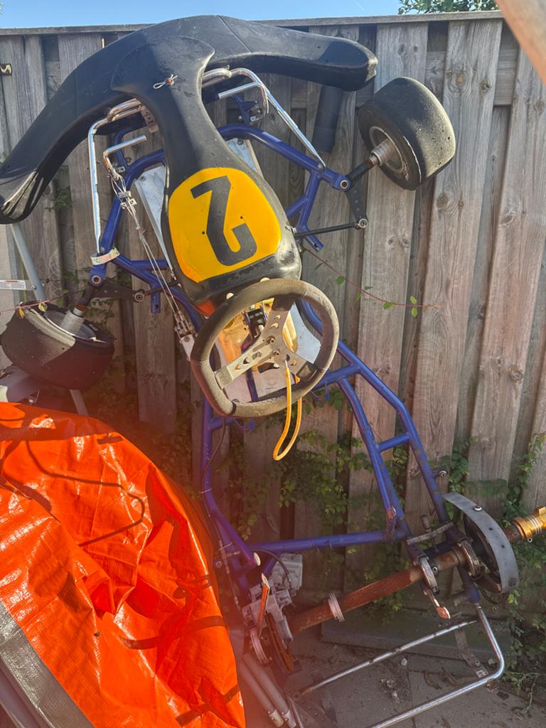 Gebruikte Kart Chassis met Nummer 2, Sport en Fitness, Karting, Ophalen, Gebruikt, Kart