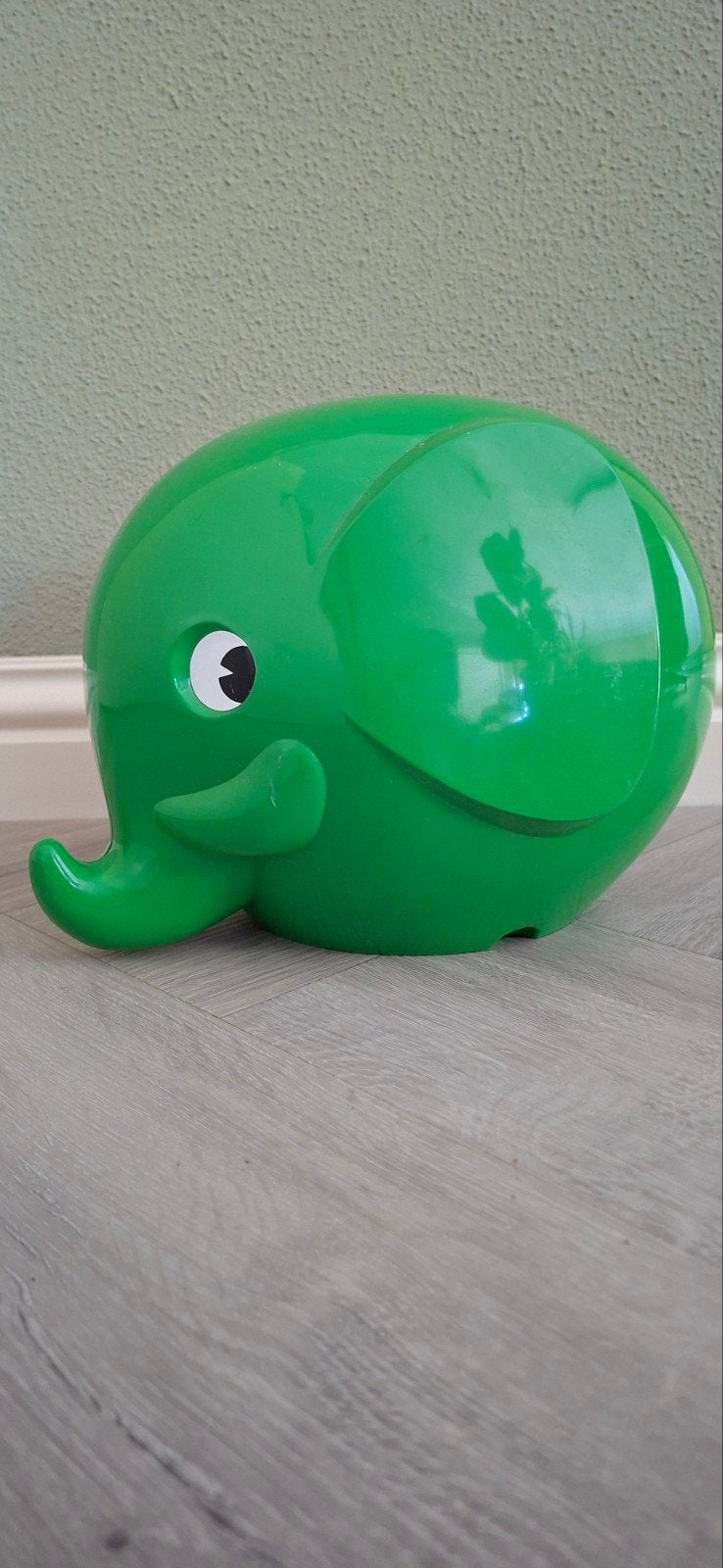 grote groene retro vintage spaarpot olifant, moneybox, Ophalen of Verzenden, Zo goed als nieuw, Kunststof, Dier