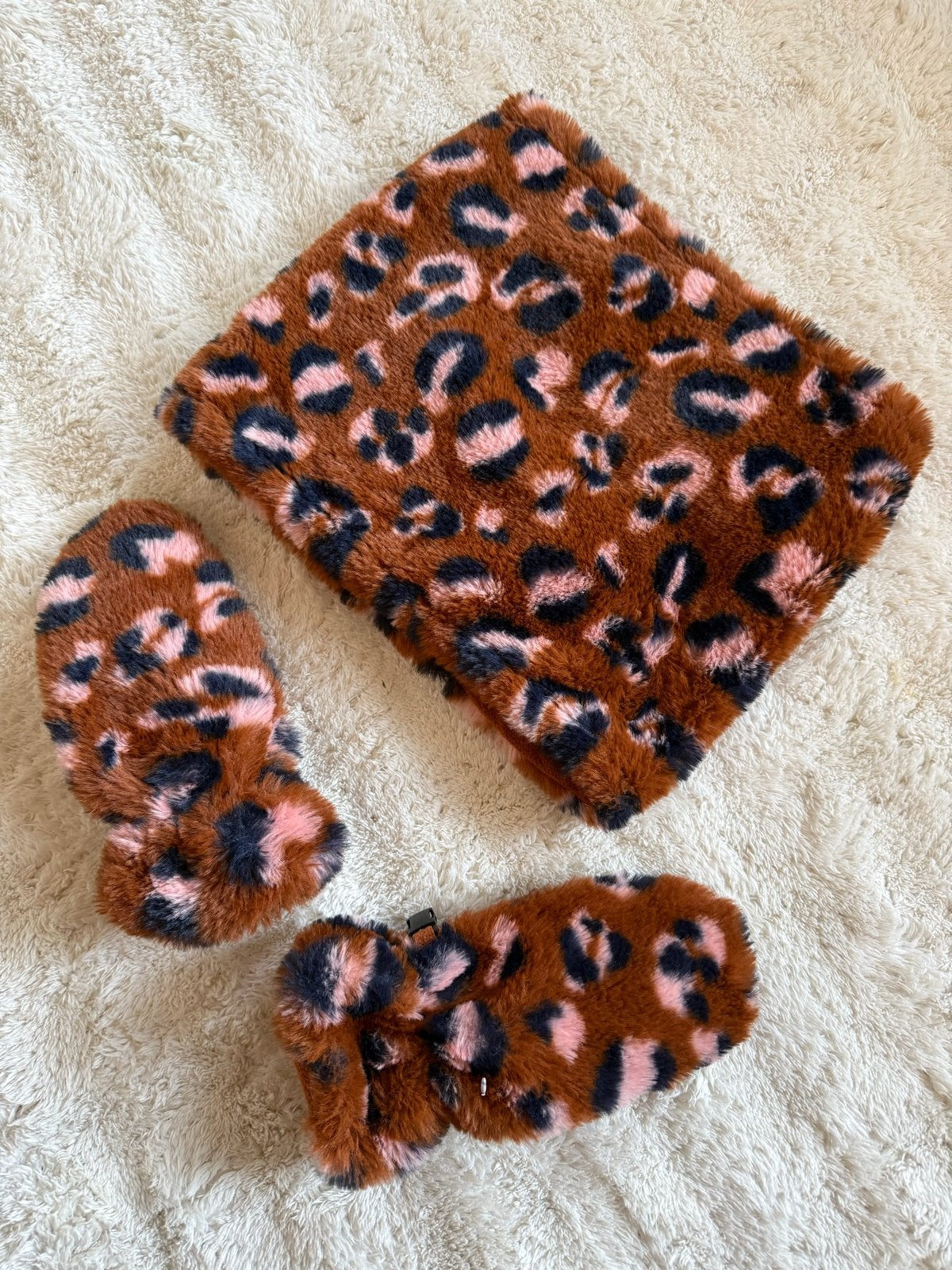 Hema handschoenen (maat 122/128) en Sjaal (one size), Ophalen of Verzenden, Zo goed als nieuw, 122 t/m 128, Meisje