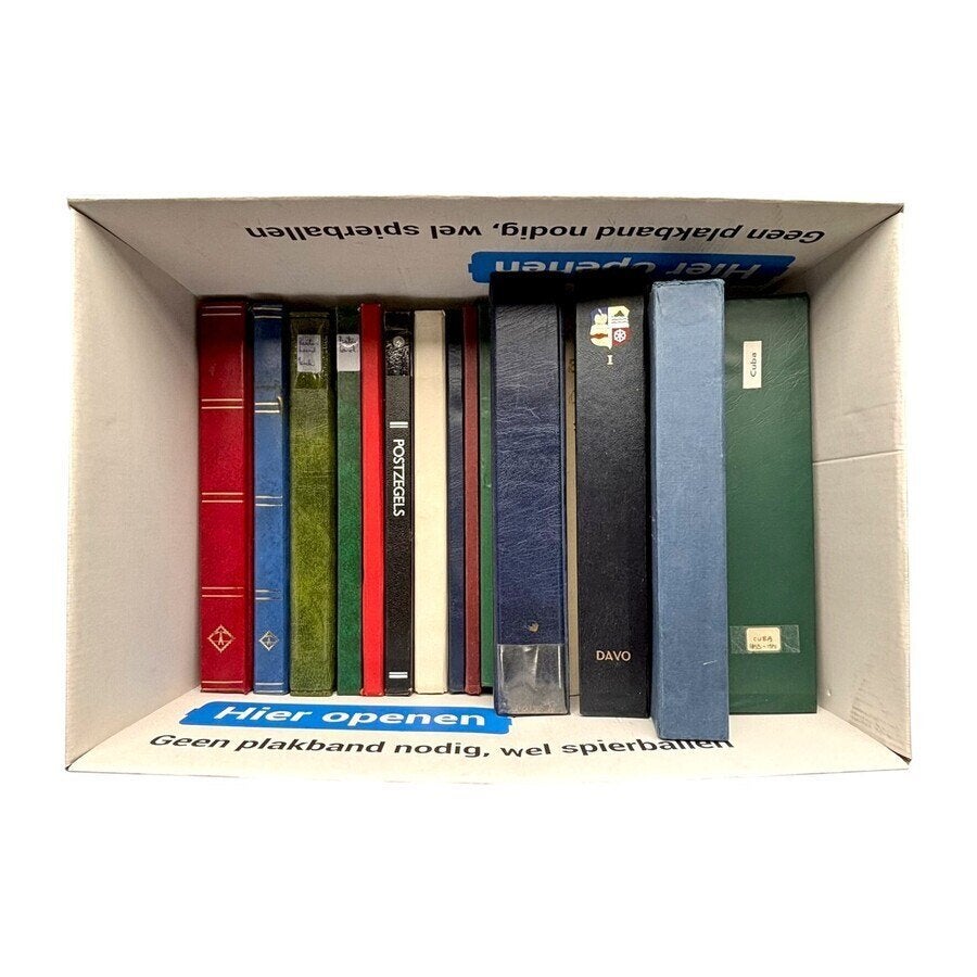 Doos met postzegelalbums (15x), Antiek en Kunst, Ophalen of Verzenden