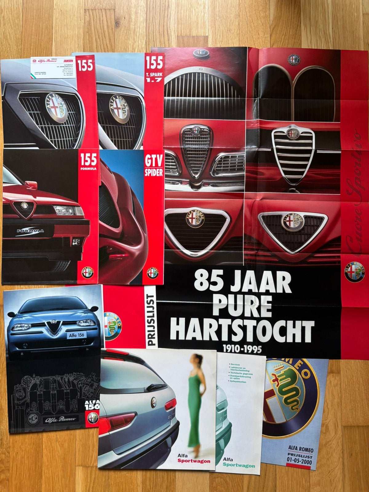 Pakket brochures Alfa Romeo 1993-2000, Ophalen of Verzenden, Gelezen, Alfa Romeo