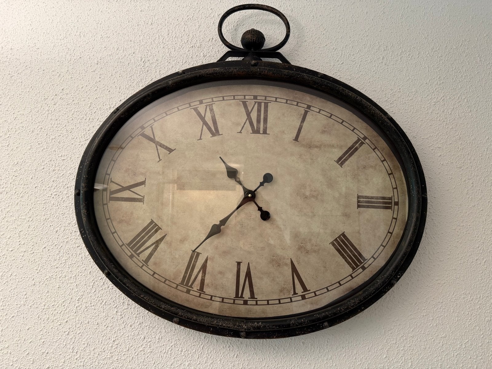 Grote vintage wandklok met Romeinse cijfers, Ophalen