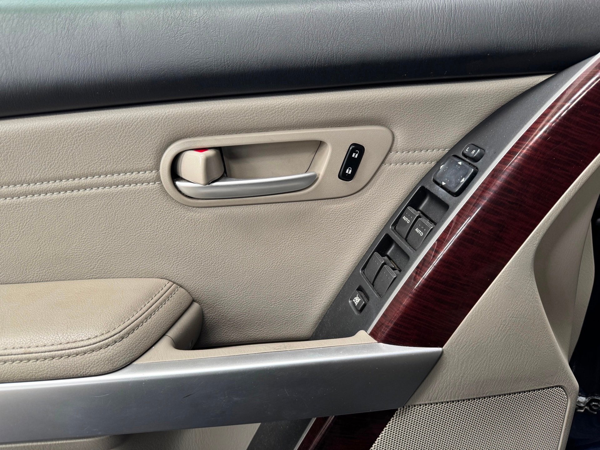 Foto 17 van Mazda CX-9 3.7 GT-L Automaat, nieuwe apk