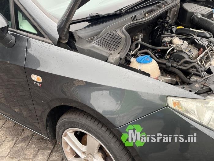 Scherm rechts-voor van een Seat Ibiza, Gebruikt, -, -, Ophalen of Verzenden