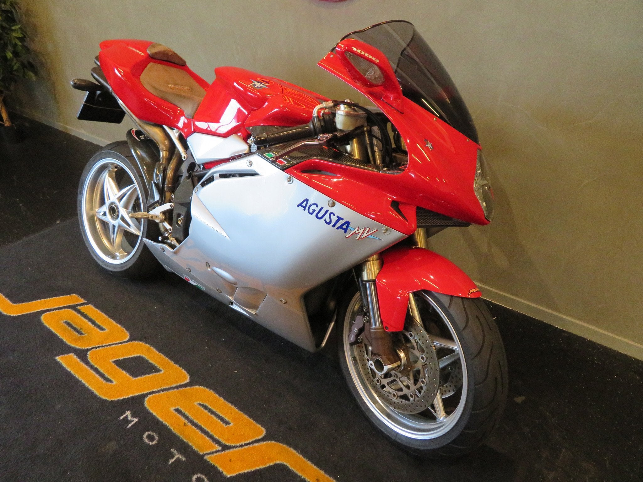 MV Agusta F4 1078 RR 312 TOPPER! (bj 2008), Motoren, Super Sport, Gebruikt, Bedrijf