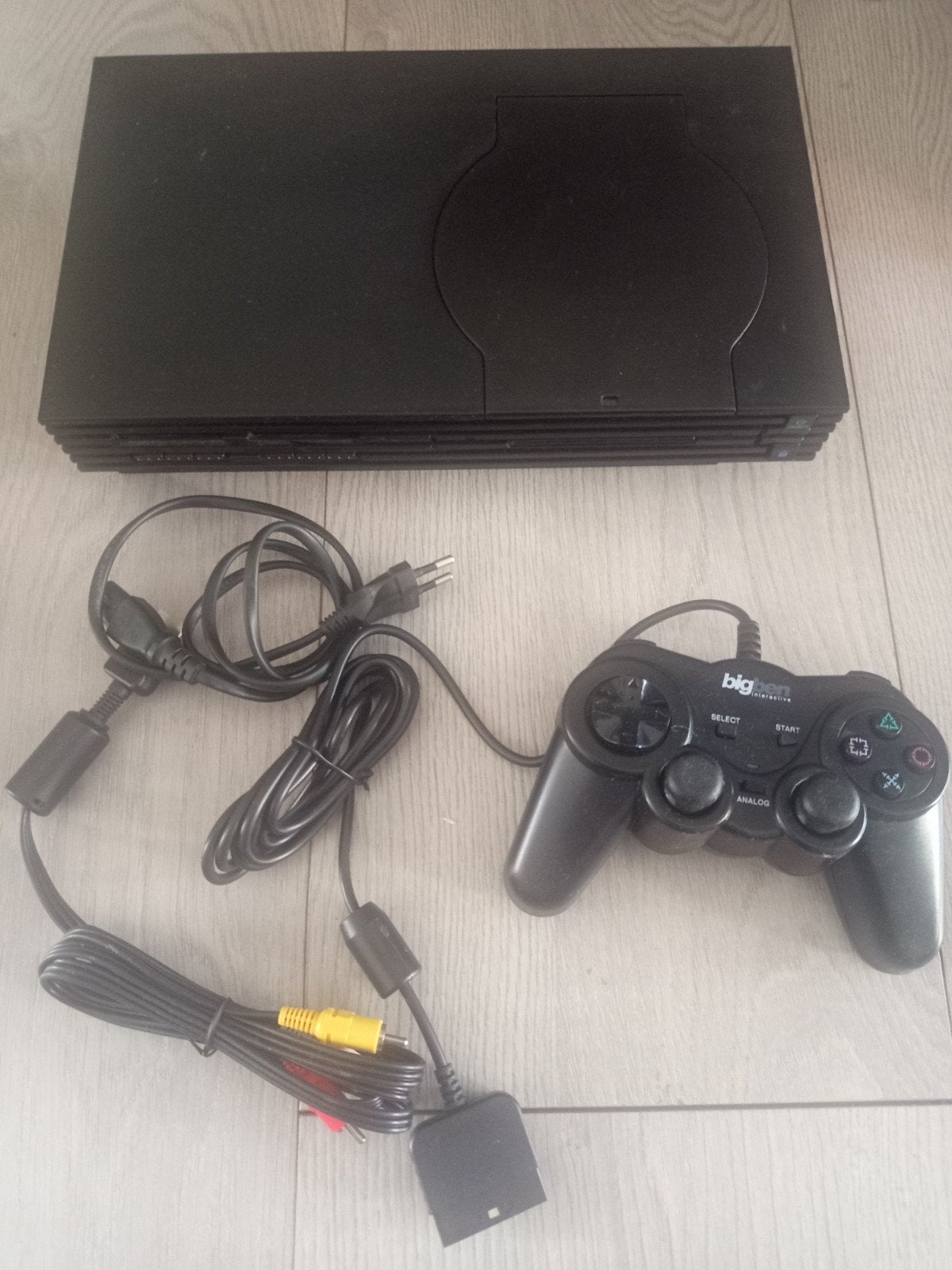 PlayStation 2 setje met 15 games, Spelcomputers en Games, Verzenden, Zo goed als nieuw, Met 1 controller