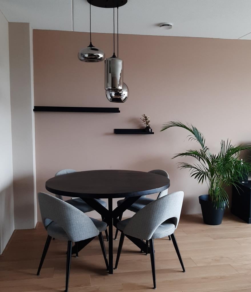 Ronde eettafel zwart incl 4 stoelen, Ophalen, Gebruikt, Rond, Vier personen