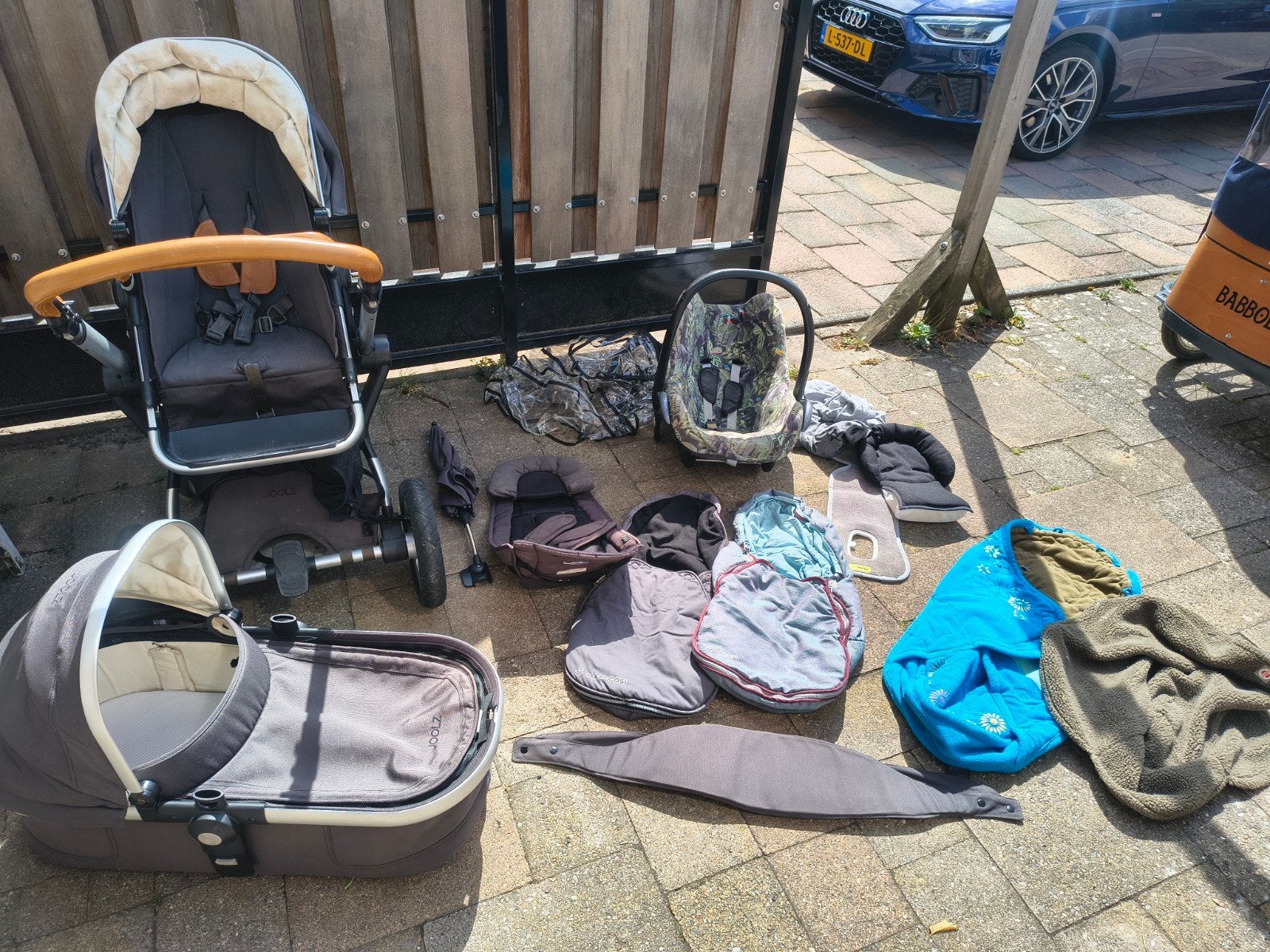 Joolz Day antracietgrijs
Heel veel accessoires!

Wieg 
Peute, Kinderen en Baby's, Kinderwagens en Combinaties, Ophalen, Gebruikt
