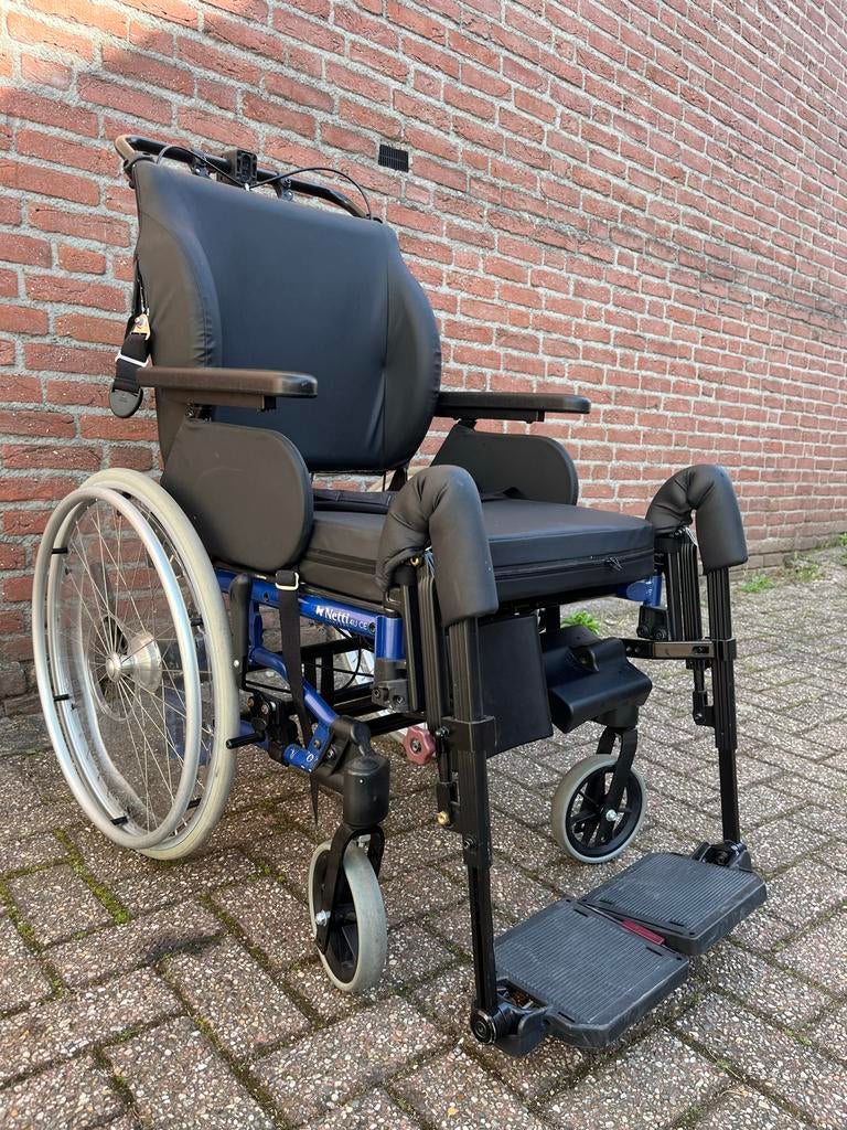 Netti Rolstoel comfortabel, Ophalen of Verzenden, Duwrolstoel