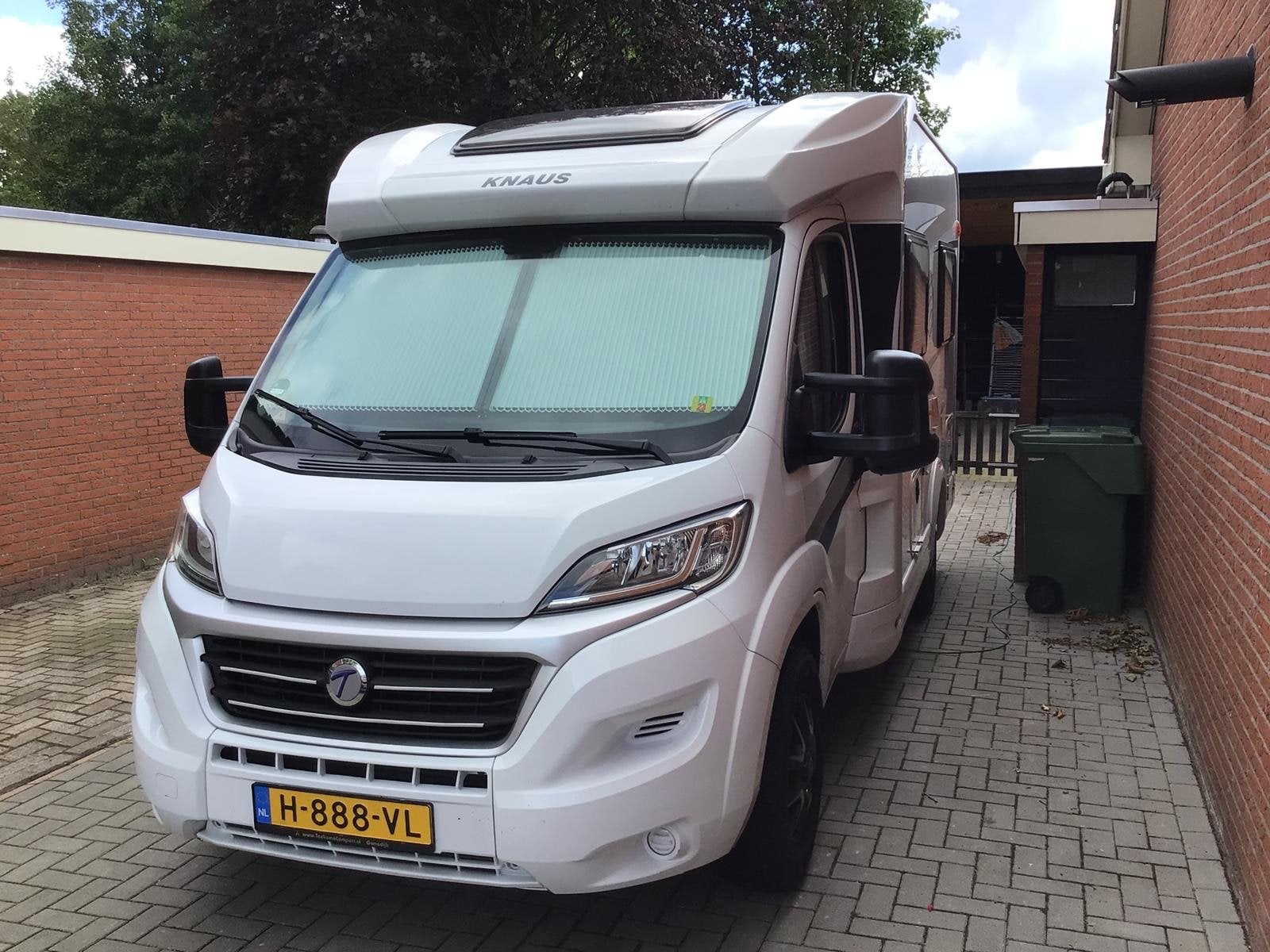 Knaus Sky Ti Silver Selection Camper  Lengte 5.80, Caravans en Kamperen, Campers, Standaard zit, Ringverwarming, Fiat, 6 tot 7 meter