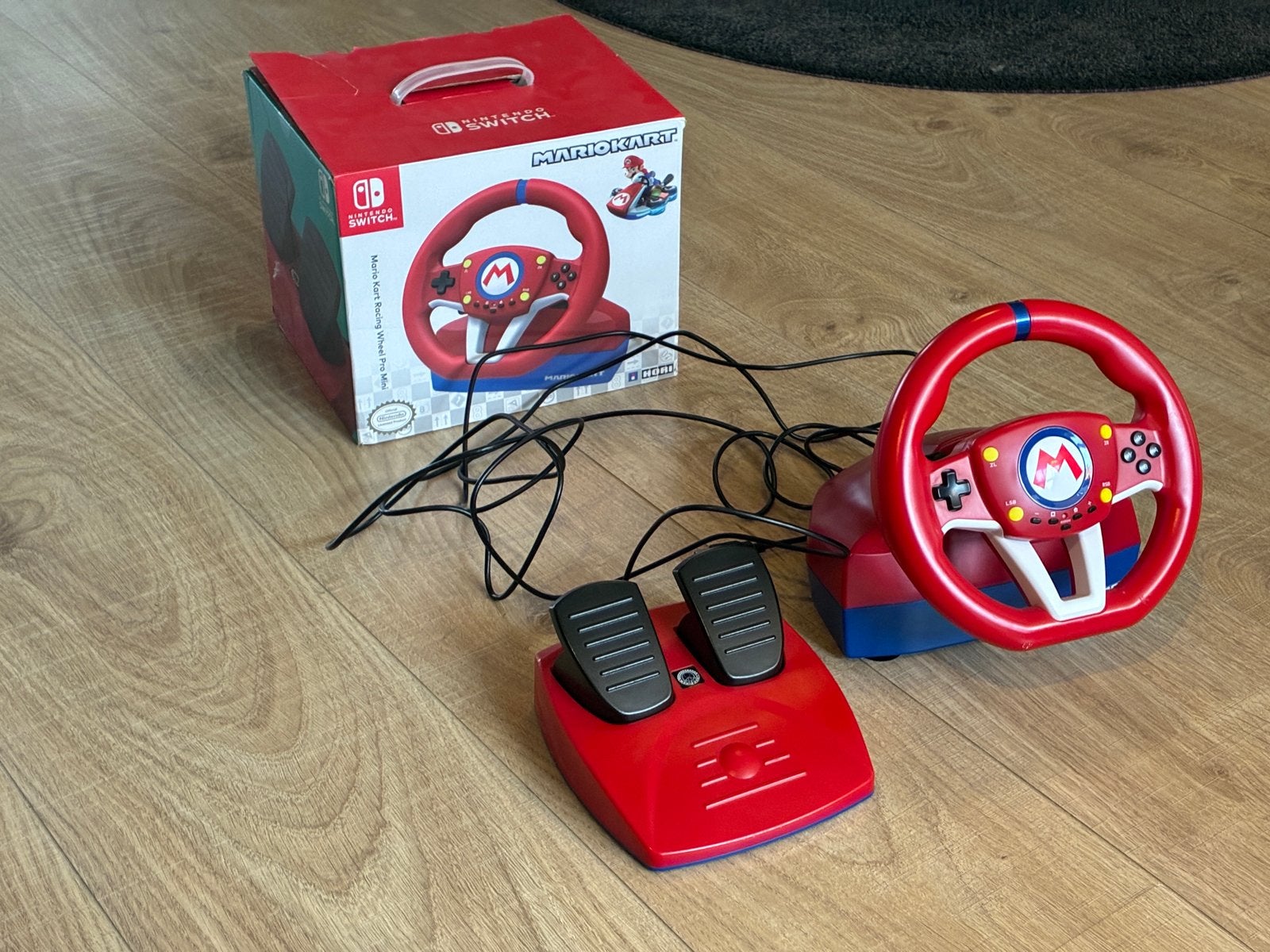Hori Mario Kart Stuur en Pedalen voor Nintendo Switch, Ophalen of Verzenden, Zo goed als nieuw, Met 1 controller, Switch Original