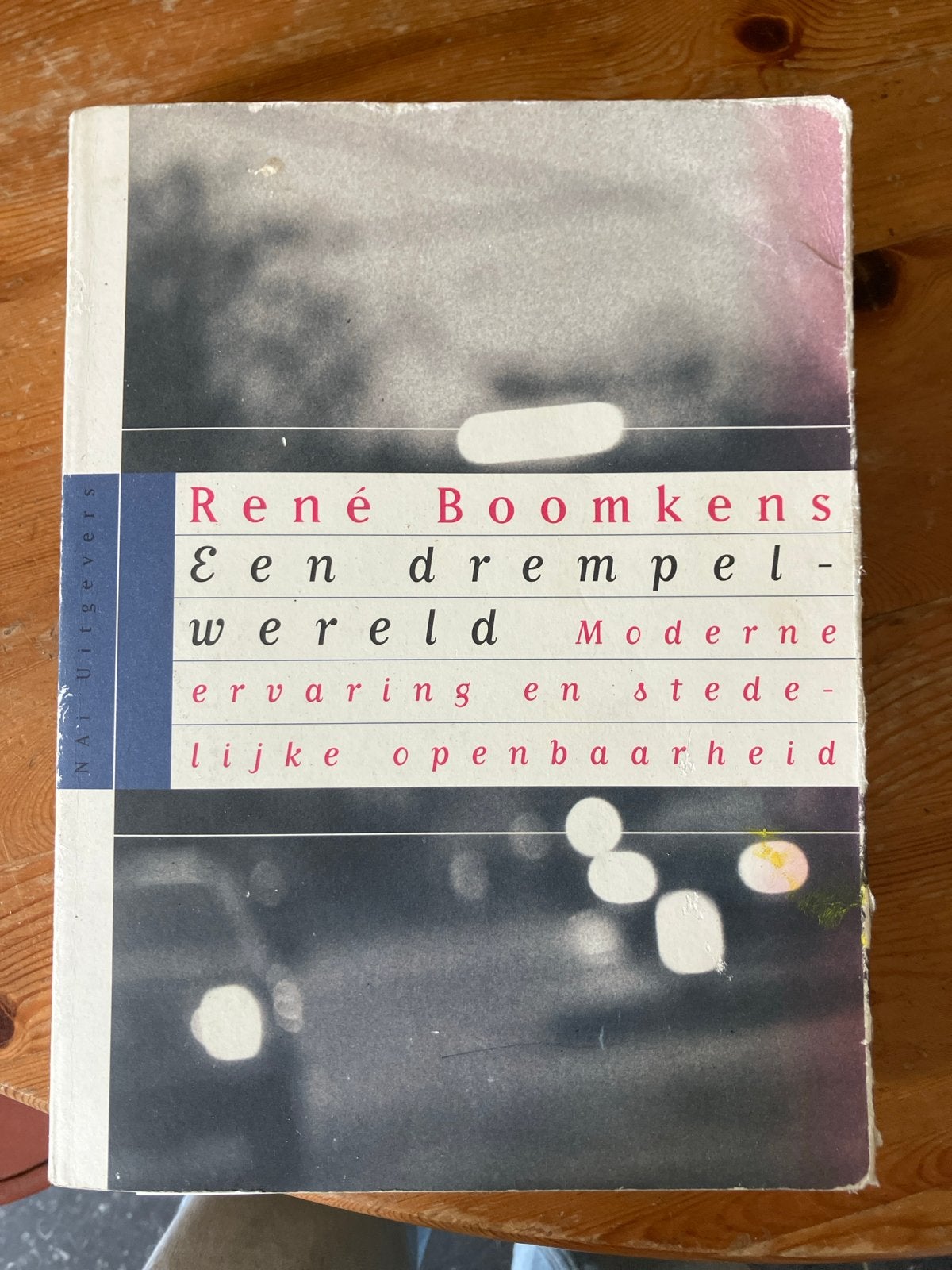 René Boomkens - Een drempelwereld, Ophalen of Verzenden, Gelezen, Nederland