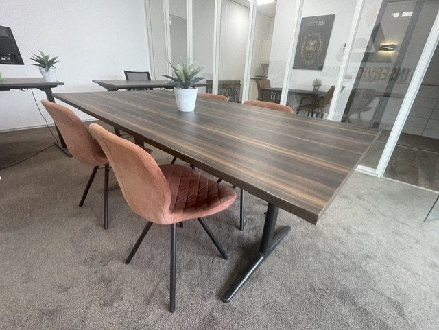 Stijlvolle eettafel/vergadertafel met 4 stoelen, Huis en Inrichting, Tafels | Eettafels, Ophalen, Gebruikt, 100 tot 150 cm, 200 cm of meer