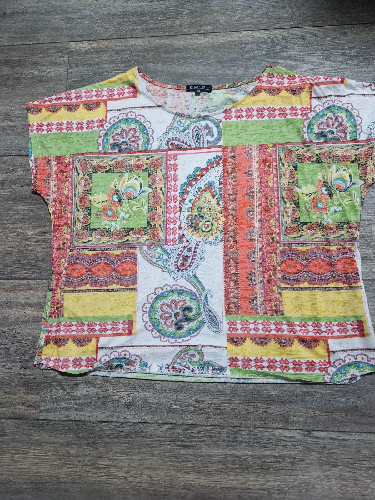 Norah shirt maat 48, kleurrijk en comfortabel, Kleding | Dames, Meerkleurig, Maat 46/48 (XL) of groter, Ophalen of Verzenden, Korte mouw