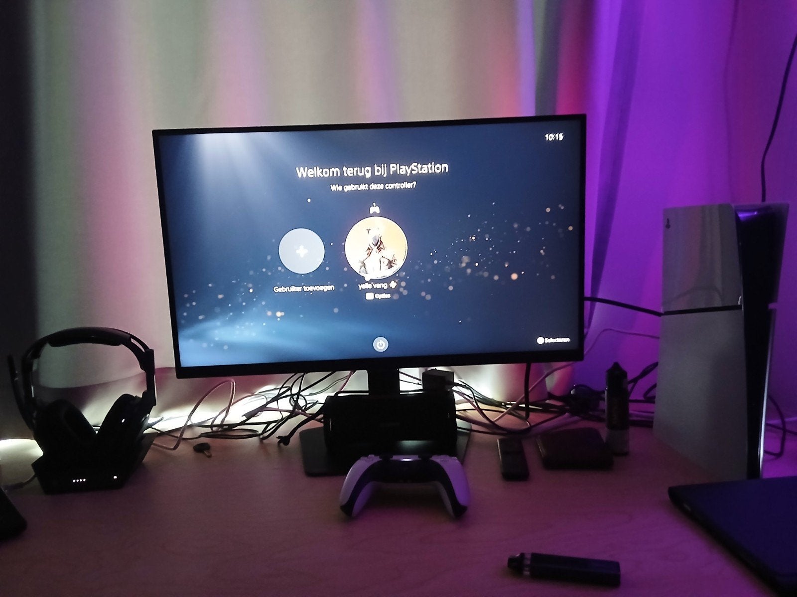 PS5 Slim met Astro A50X Headset en controllers, Ophalen of Verzenden, Zo goed als nieuw