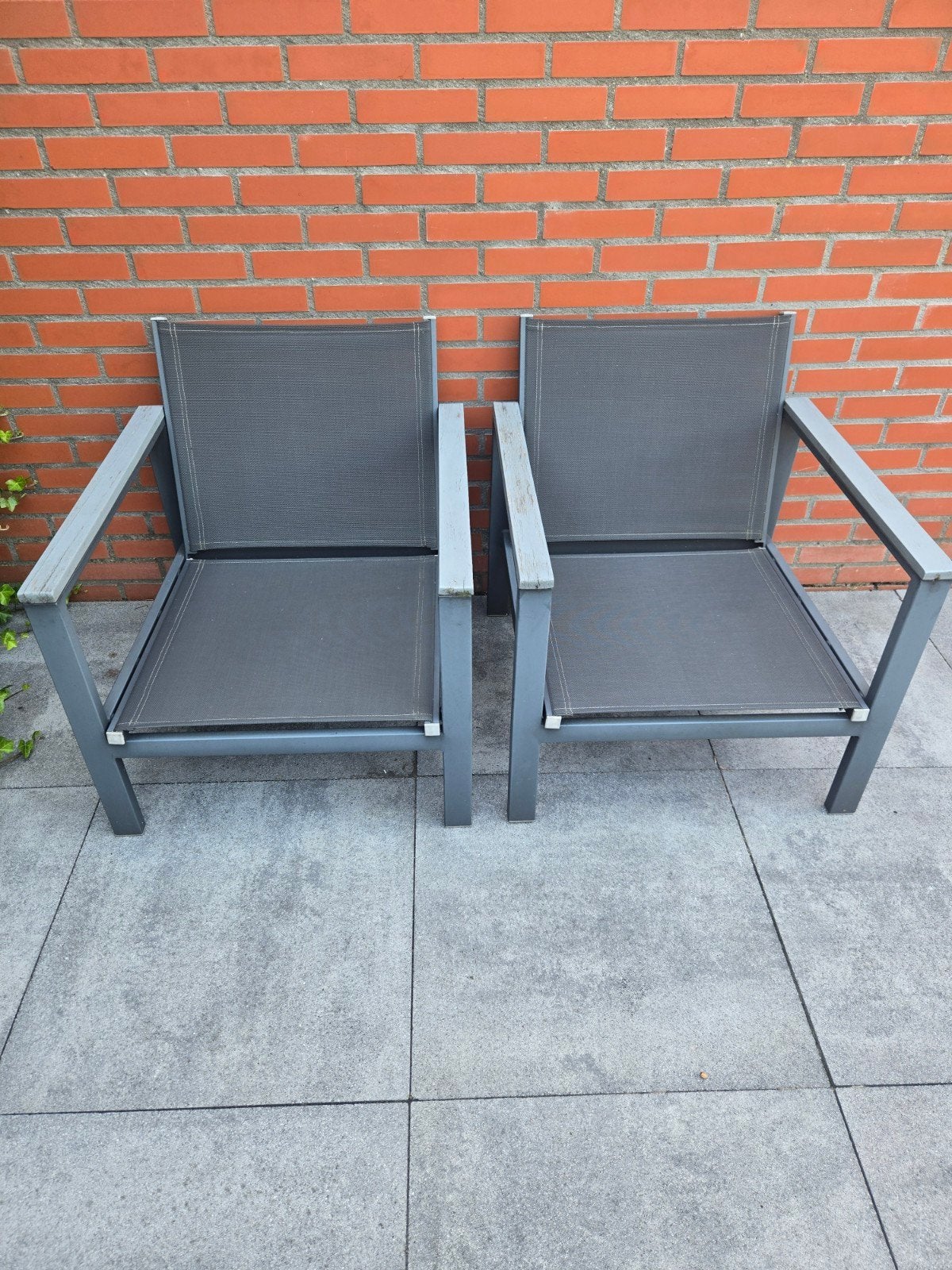 2x Le Sud tuinstoelen - Grijs aluminium met textileen, Tuin en Terras, Tuinsets en Loungesets, Gebruikt, Aluminium, Stoel, Ophalen