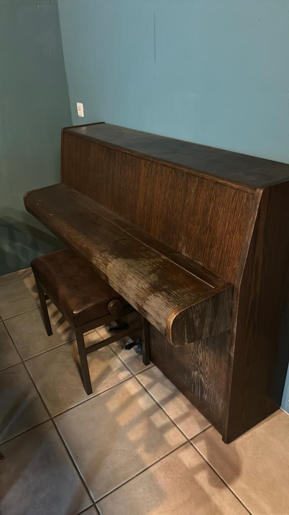 Geyer Piano met pianobank - Ideaal studie-instrument, Ophalen, Gebruikt, Bruin, Piano