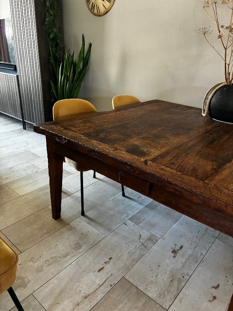 Antieke (oude) eettafel, Ophalen