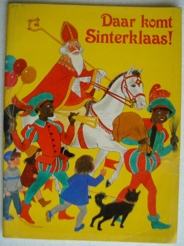 Daar komt Sinterklaas boek vol liedjes en plaatjes € 8,50, Diversen, Sinterklaas, Ophalen of Verzenden, Gebruikt