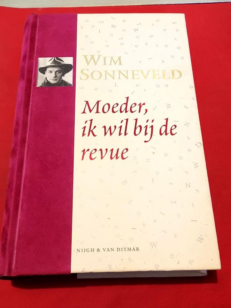 Moeder, ik wil bij de revue. Wim Sonneveld. (+ cd) - 2006., Ophalen of Verzenden, Gelezen, Artiest