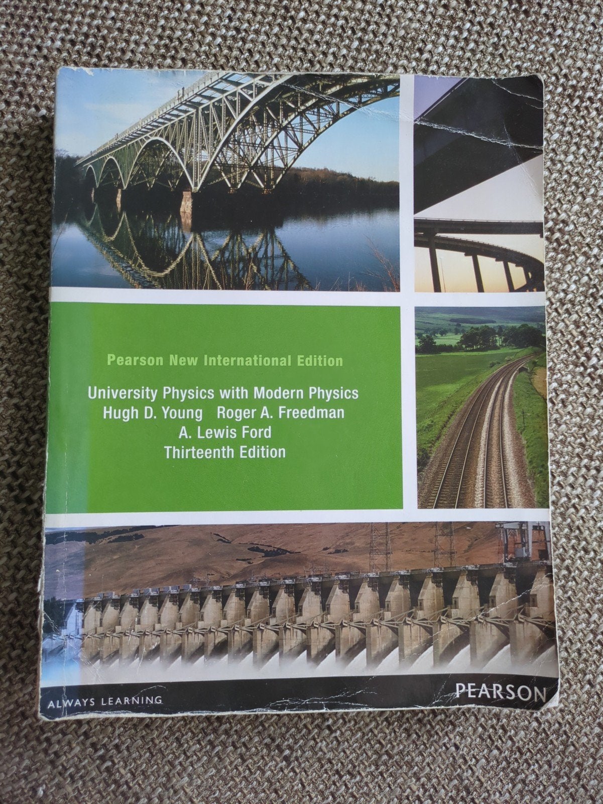 University Physics with Modern Physics - Young et al. 13e, Gelezen, Ophalen of Verzenden, WO, Hugh D. Young, Roger A. Freedman, A. Lewis Ford