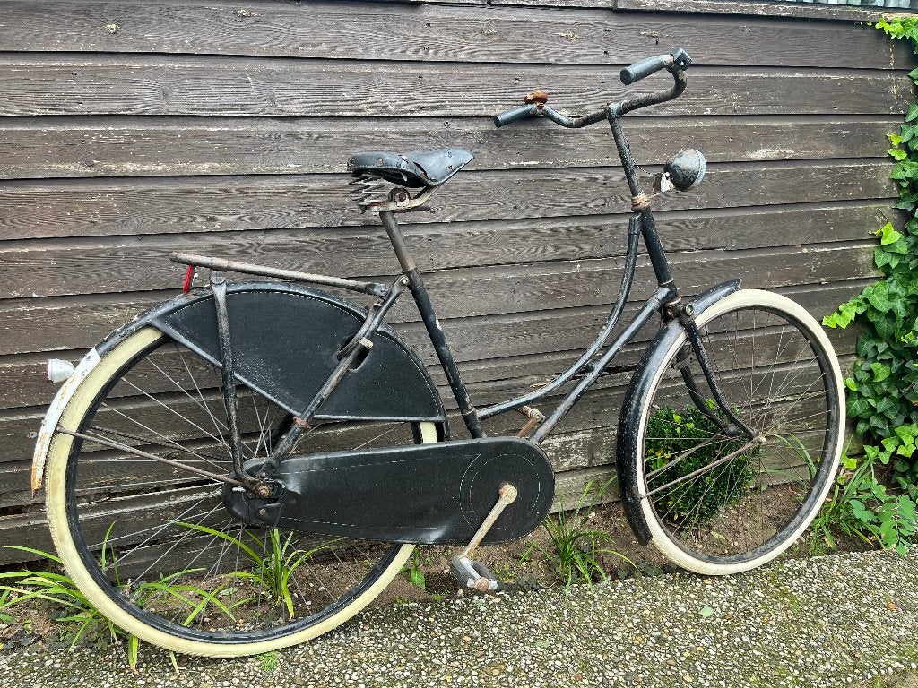 T. Hartog Rhenen, Terugtraprem, 47 tot 51 cm, Jaren '40, Ophalen