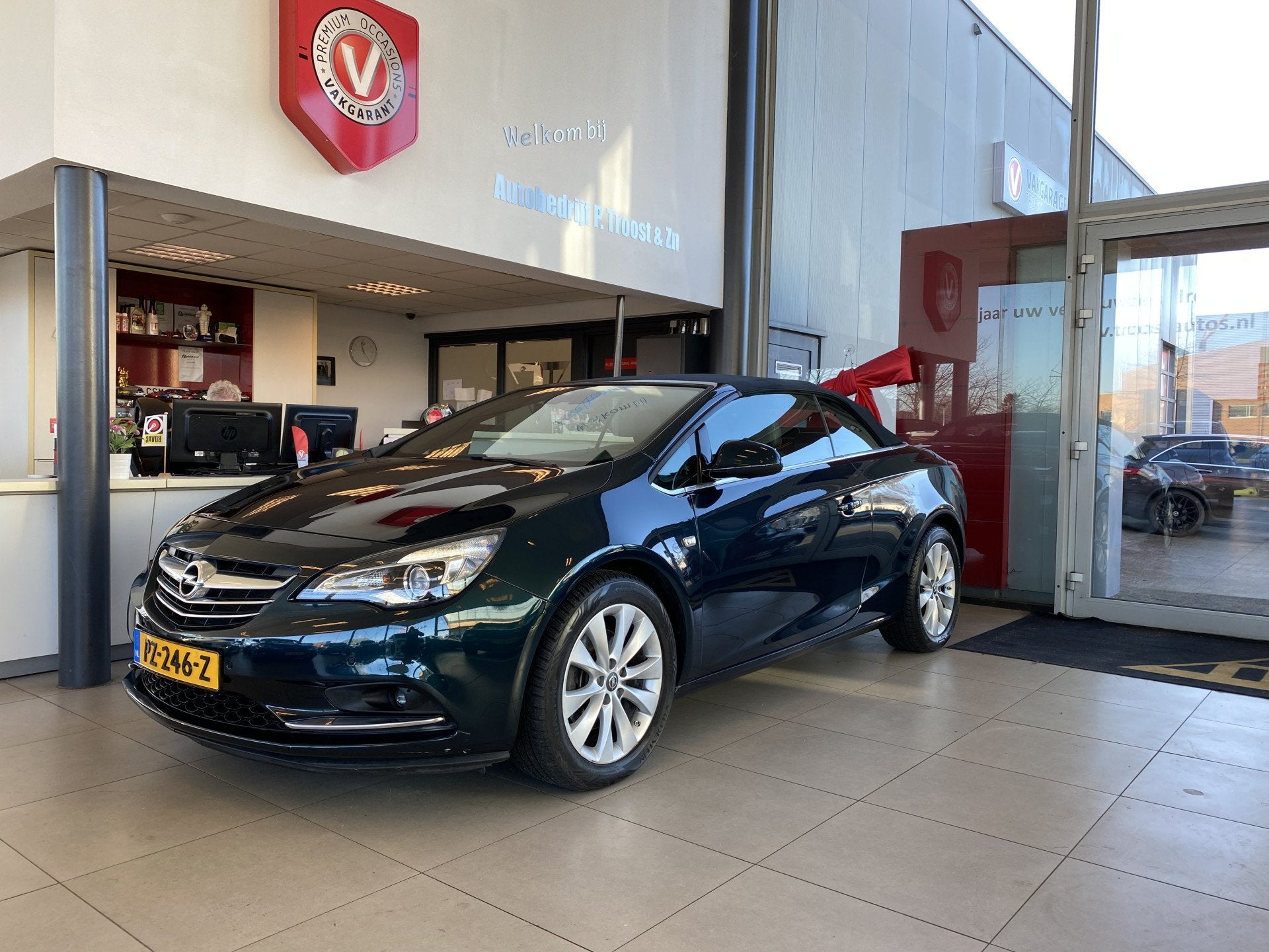 Opel Cascada 1.6 Turbo Cabrio Automaat,Navigatie,Climate&Cru, Gebruikt, 4 cilinders, 4 stoelen, Leder en Stof