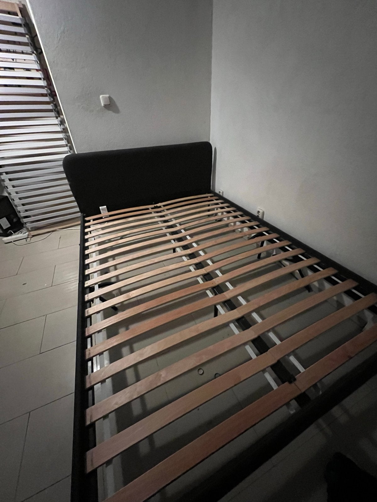 IKEA Bedframe met lattenbodem 140x200