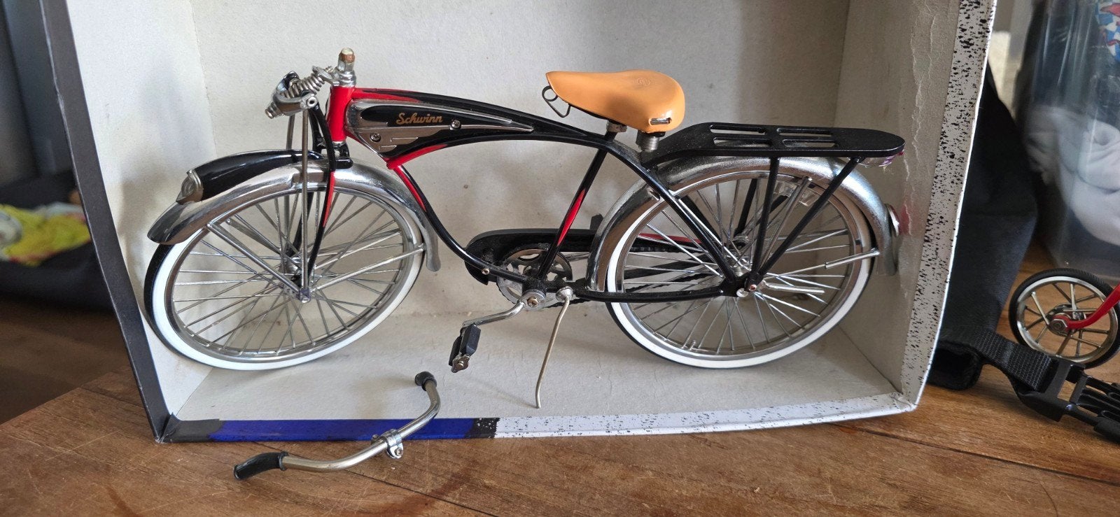 Schwinn fietsmodel - Vintage miniatuurfiets, Hobby en Vrije tijd, Modelbouw | Auto's en Voertuigen, Overige merken, Gebruikt, 1:50 of kleiner