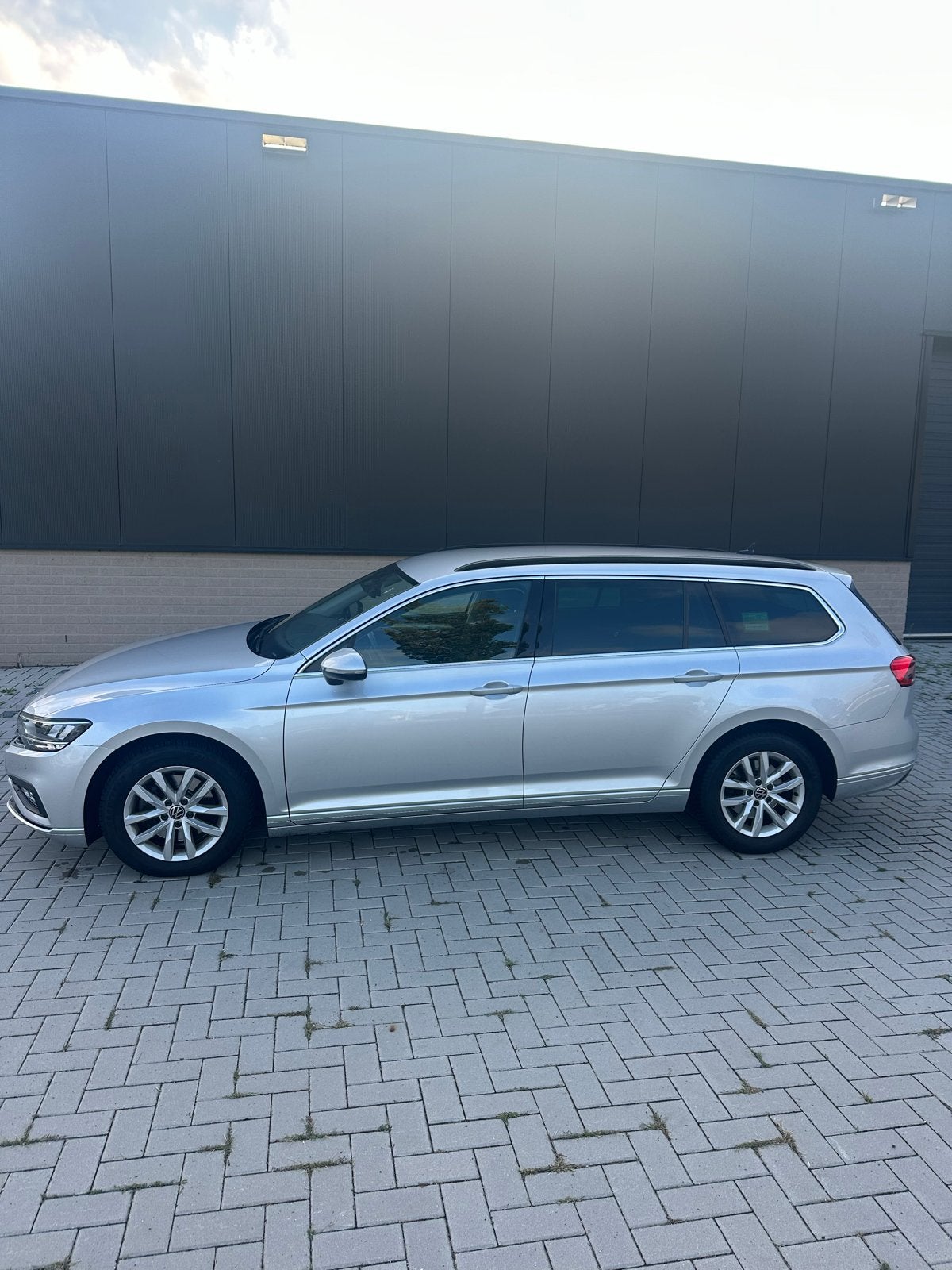 Volkswagen Passat 2.0 TDI 150pk 7-DSG 2020 - TAXI klaar, Zwart, 4 cilinders, Stationwagon, Diesel