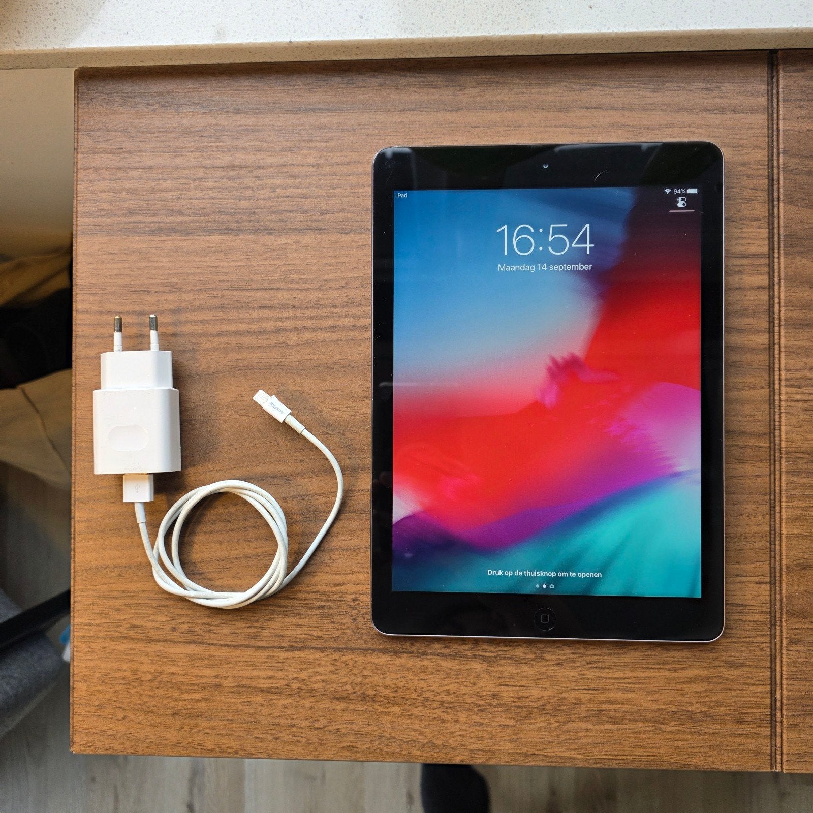 iPad Air 1 32GB spacegrijs WiFi + lader, Computers en Software, 10 inch, Gebruikt, 32 GB, Apple iPad Air