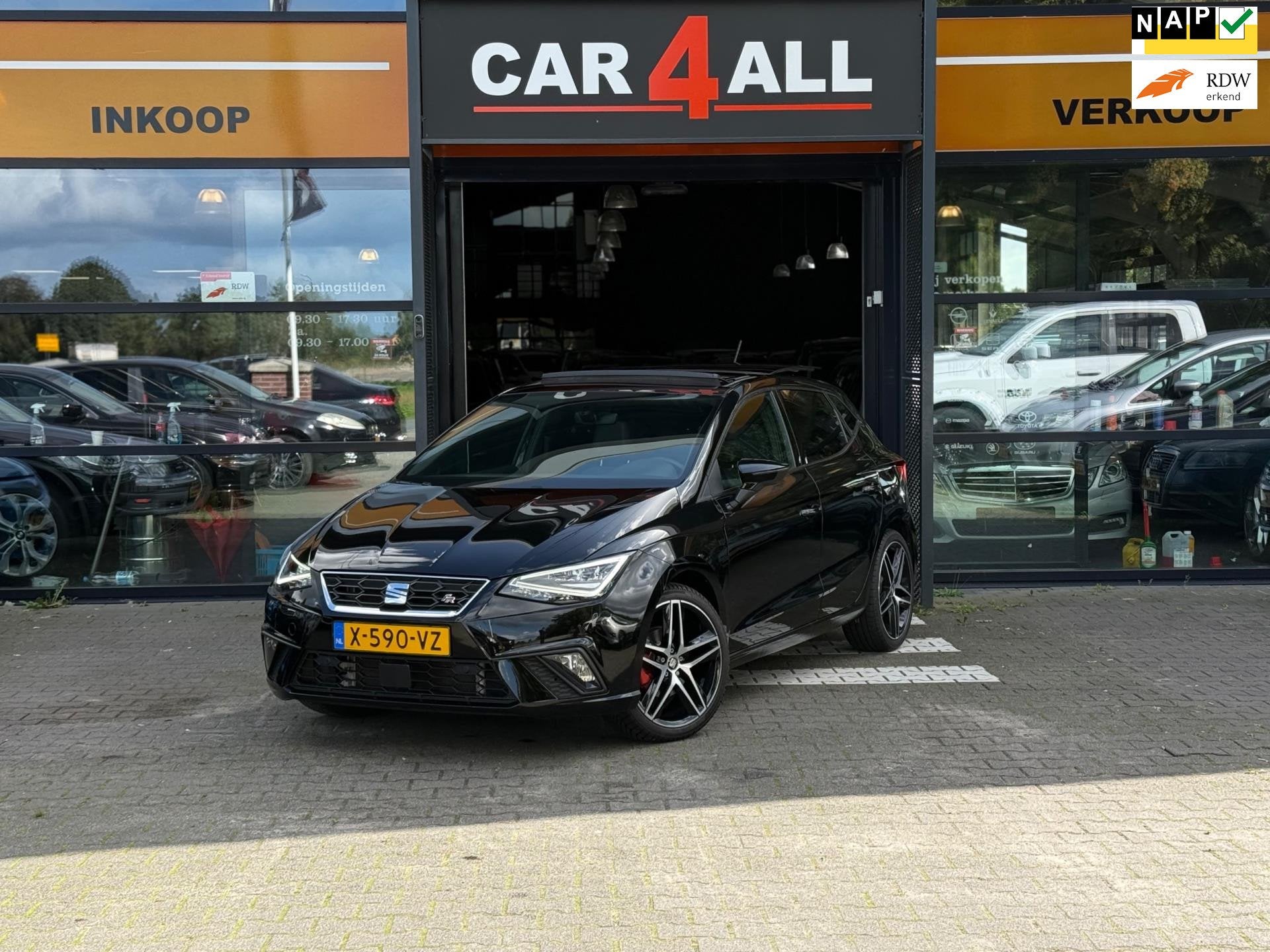 Seat Ibiza 1.0 TSI FR Business Intense Plus PANO/LED/ACC/LMV, Auto's, Voorwielaandrijving, Automatische klimaatregeling, Leder en Stof