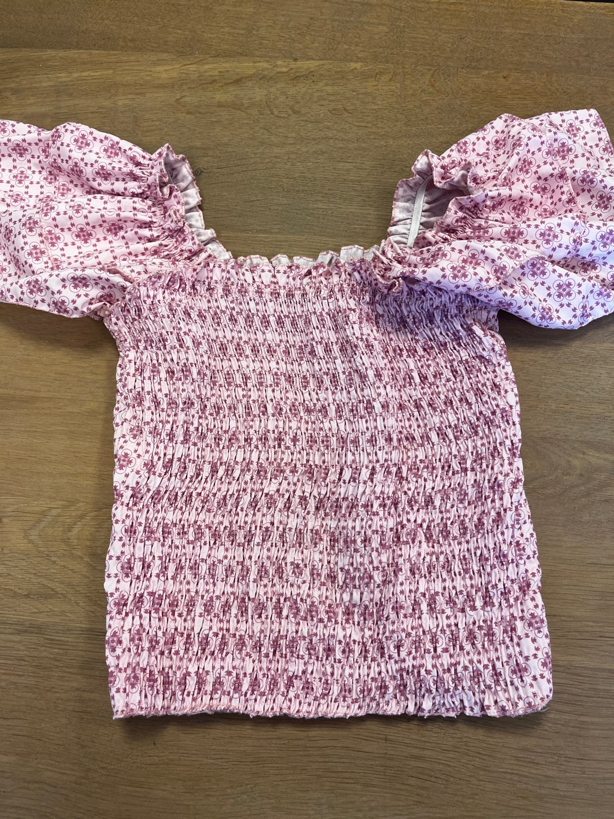 Roze shirred crop top met pofmouwen, Kinderen en Baby's, Ophalen of Verzenden, Zo goed als nieuw, Meisje, Overhemd of Blouse