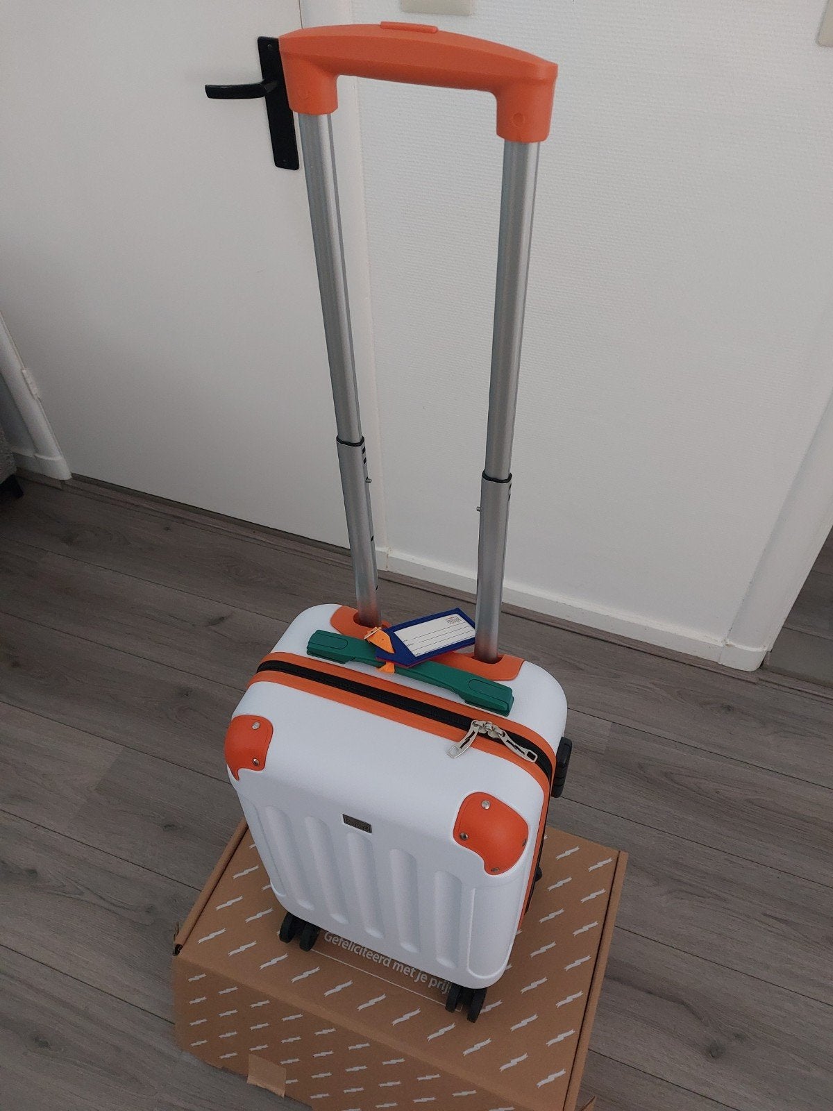 Postcodeloterij HANDBAGAGE koffer NIEUW IN DOOS!! NOTK, Wieltjes, Overige materialen, Nieuw, Ophalen of Verzenden