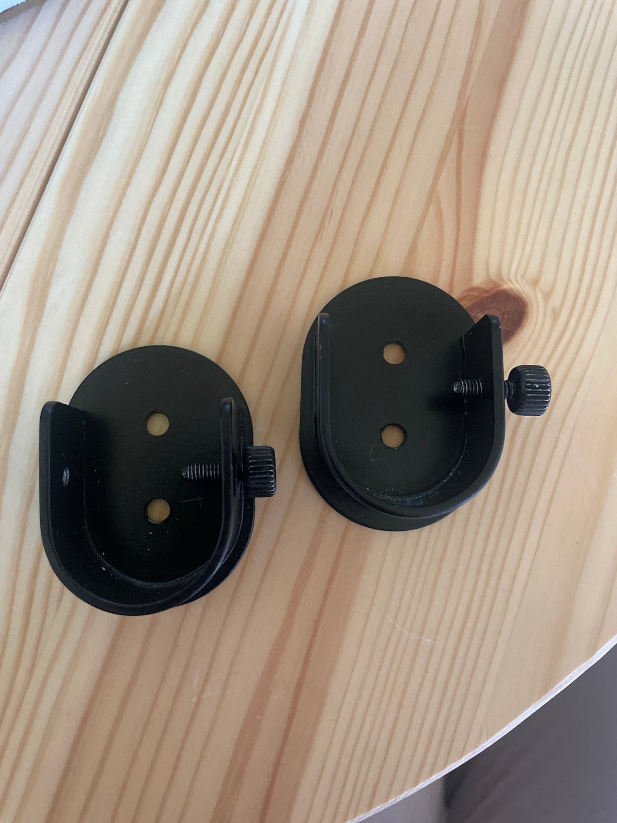 Ikea Hugad Wandbeslag voor gordijnroede, Ophalen, Gebruikt, Wandhaken, Minder dan 100 cm
