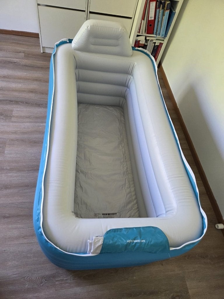 Livista opblaasbad, Huis en Inrichting, Ophalen, Overige typen, 50 tot 100 cm, Zo goed als nieuw