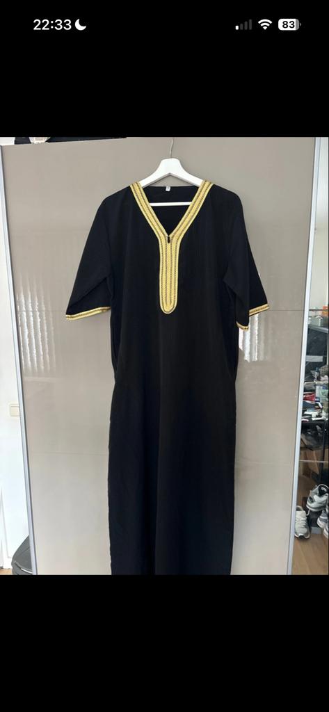 Zwarte Thobe/Jubba met gouden details - Maat 56, Kleding | Heren, Ophalen of Verzenden, Zo goed als nieuw