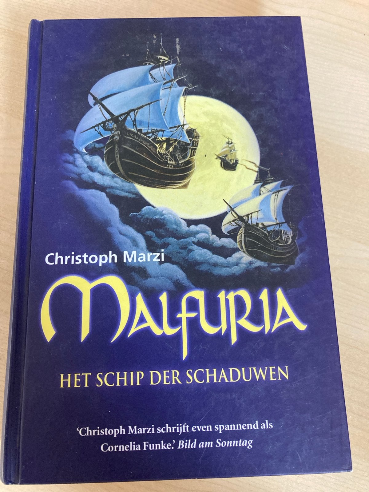 Malfuria: Het Schip der Schaduwen - Christoph Marzi, Ophalen of Verzenden, Zo goed als nieuw