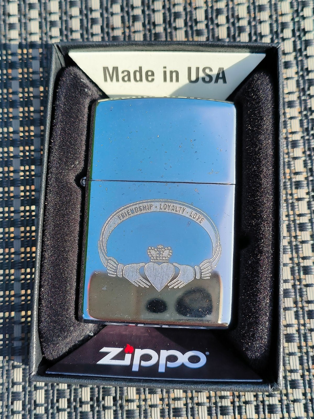 Zippo Friendship Loyalty Love, Ophalen, Zo goed als nieuw, Aansteker