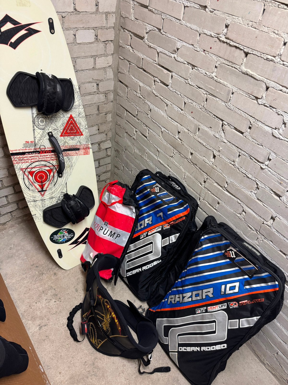 Complete kitesurf set, Watersport en Boten, Kitesurfen, Twintip, Ophalen, Zo goed als nieuw