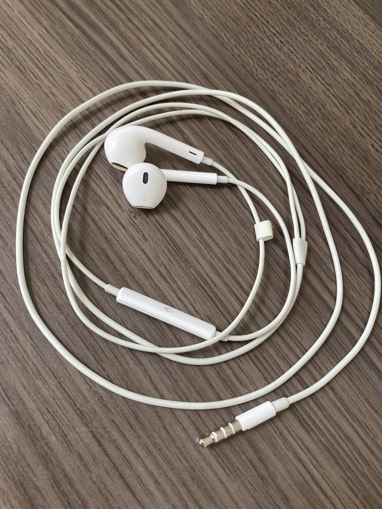 Apple EarPods 3.5 mm jack oortjes, Gebruikt, On-ear, Ophalen of Verzenden, Wit