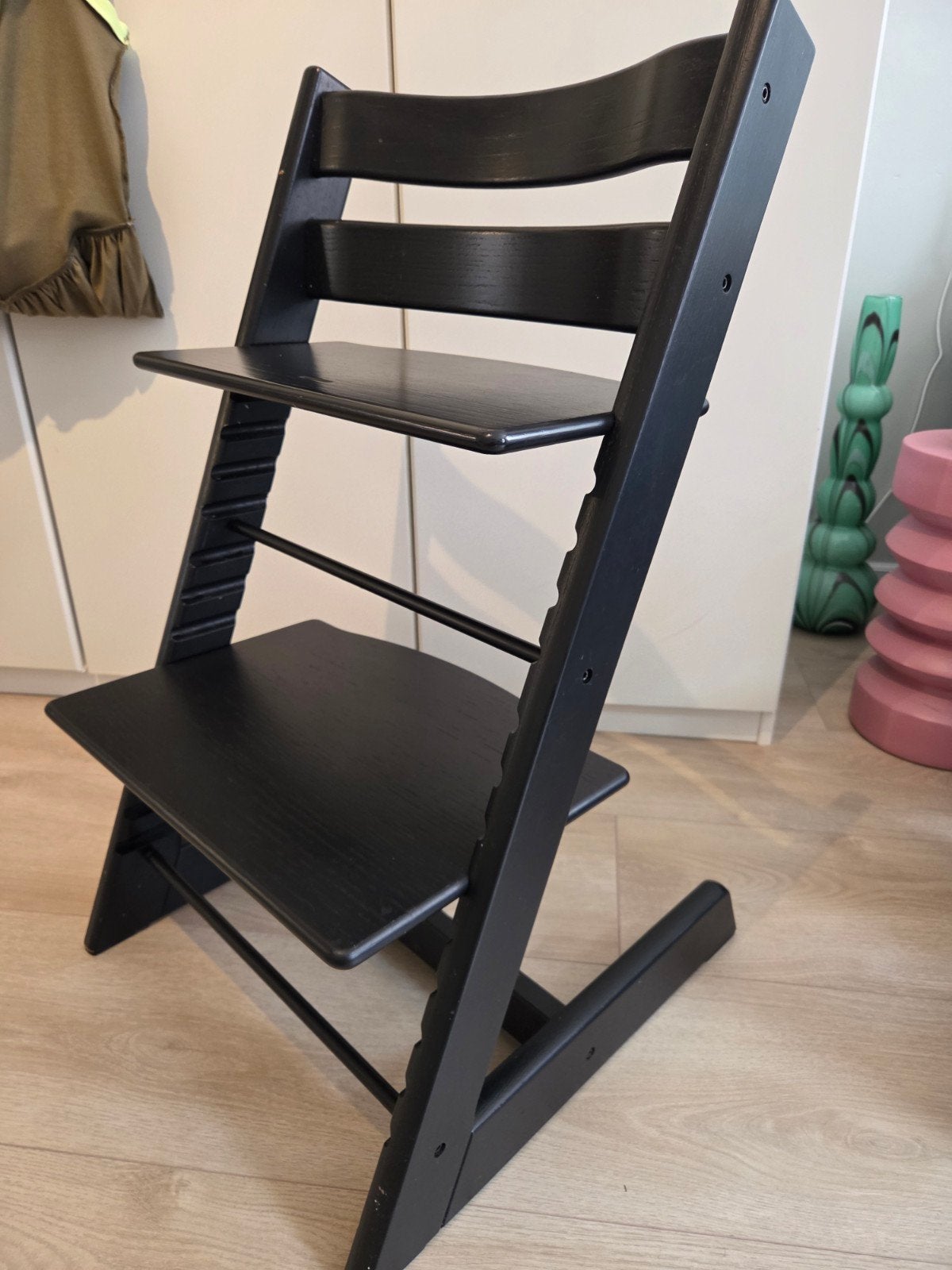 Stokke Tripp Trapp meegroeistoel zwart, Ophalen, Gebruikt, Meegroeistoel, Aanschuifbaar