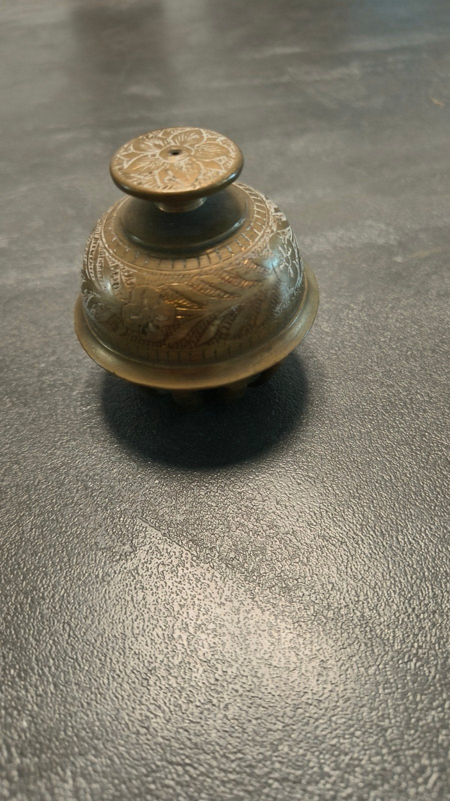 Antieke Messing tempelbel met Graveringen, Ophalen of Verzenden