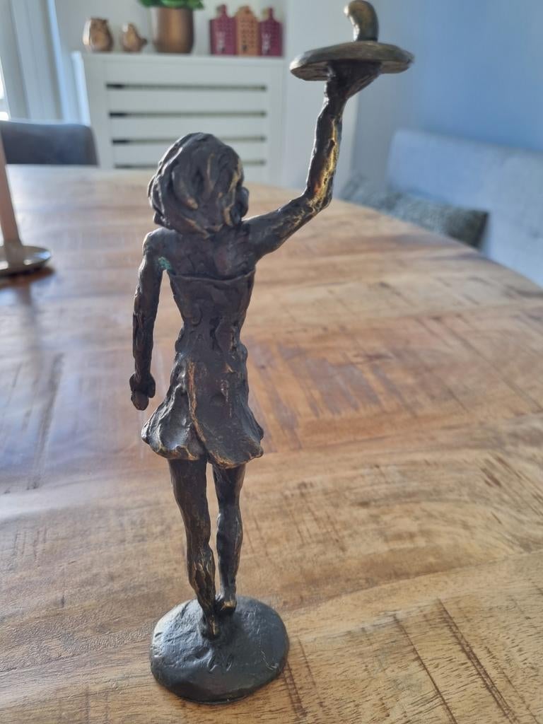 Astrid Veldhuyzen-Koppen 'meisje met dienblad', Antiek en Kunst, Ophalen of Verzenden, Beeld