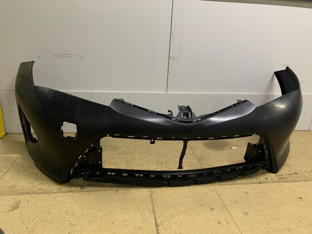 Voorbumper toyota Auris 2012+, Ophalen of Verzenden, Nieuw, Toyota, Bumper