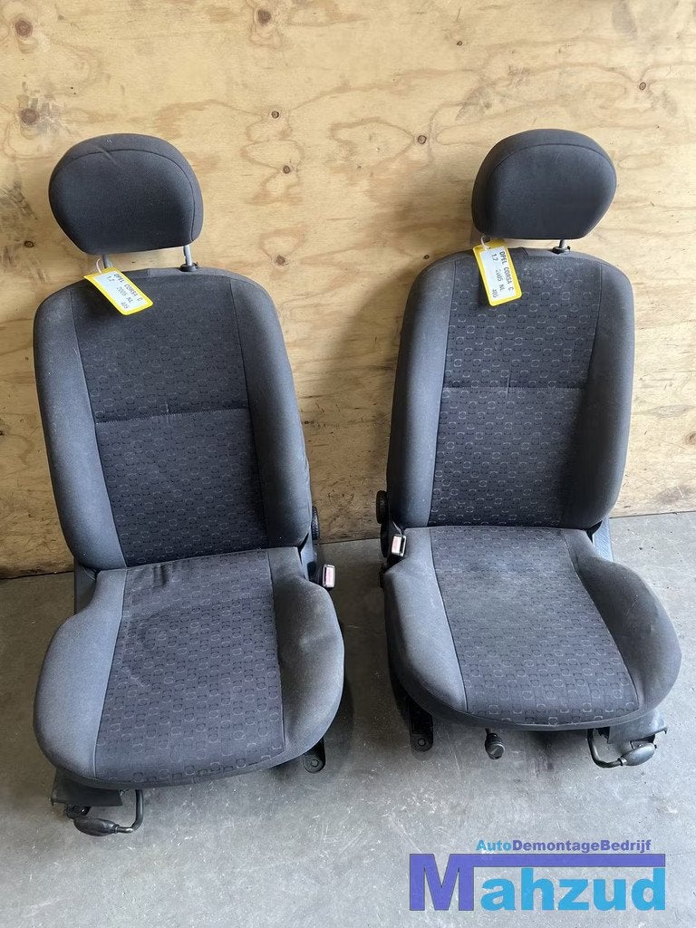 OPEL CORSA C 5 deurs Links rechts stoel 2000-2005, Auto-onderdelen, Gebruikt, Opel Automobile GmbH, Ophalen of Verzenden, Kontakt@opel-infoservice.de