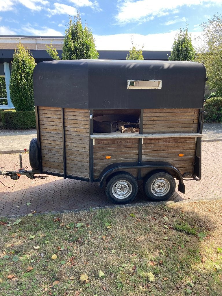 Unieke paardentrailer/ foodtruck, Ophalen, Gebruikt, Hout, 2-paards trailer